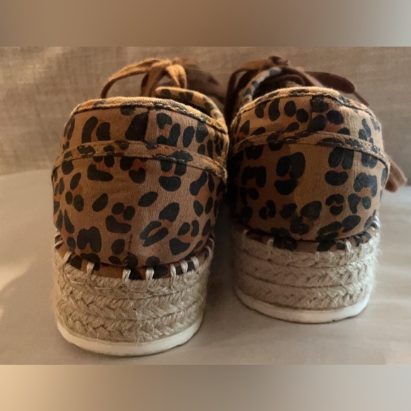 Cheetah print platforms - Picture 3 of 3